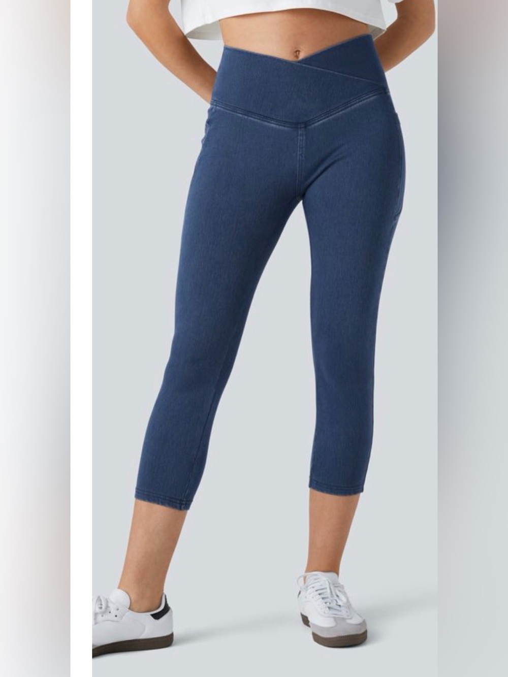 Halara Flex™ Crossover Pocket Washed Denim Capri Casual Leggings small 7/8